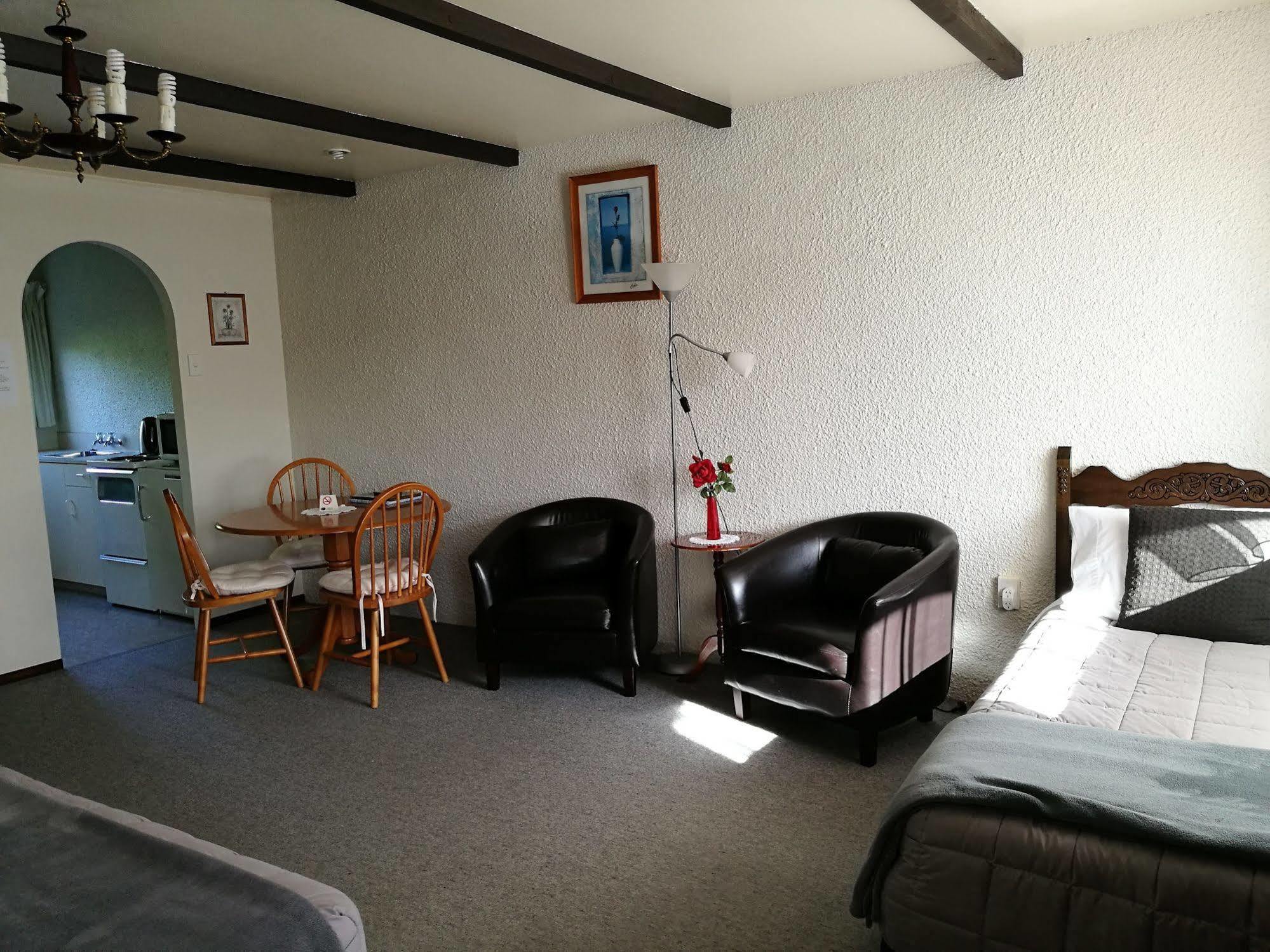 Hacienda Motel Invercargill Buitenkant foto