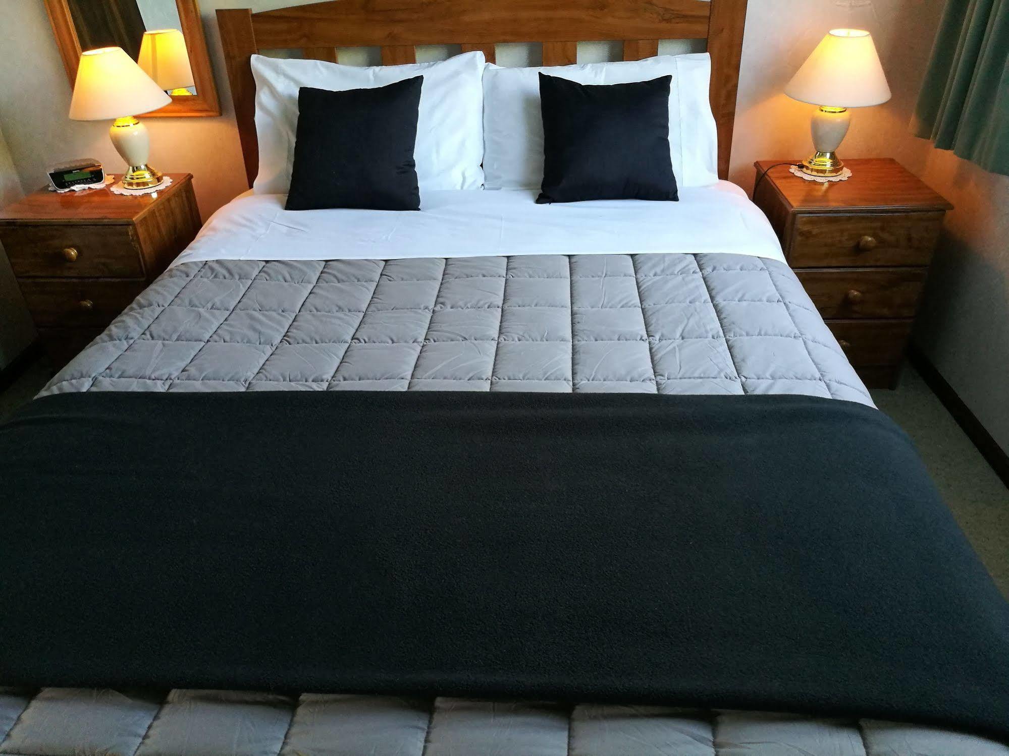 Hacienda Motel Invercargill Buitenkant foto