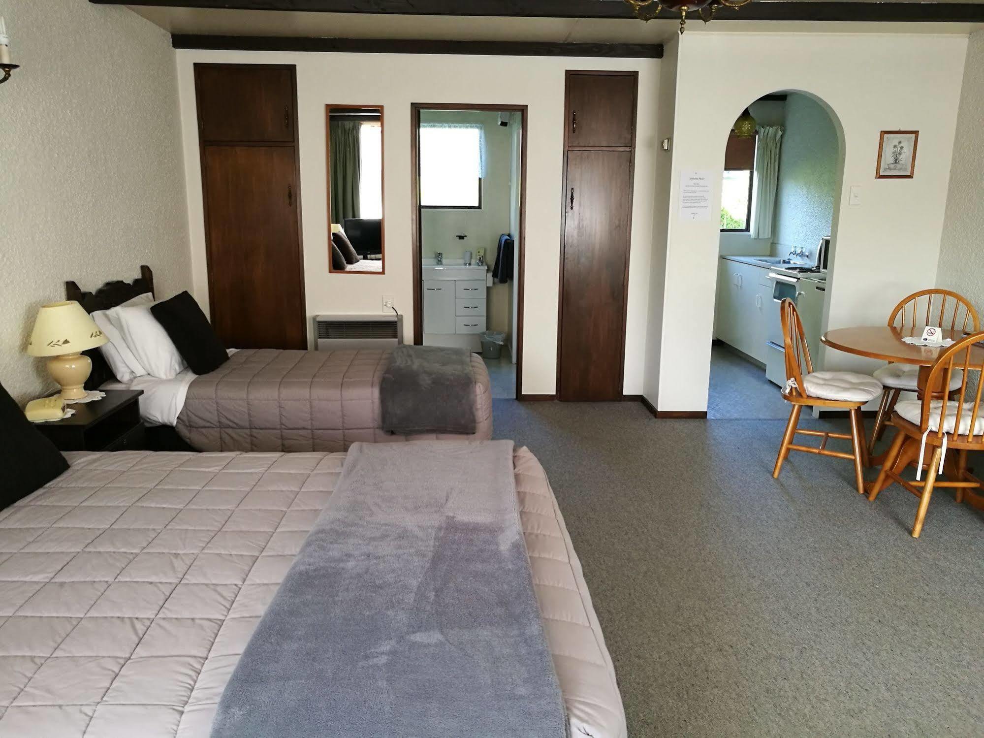 Hacienda Motel Invercargill Buitenkant foto